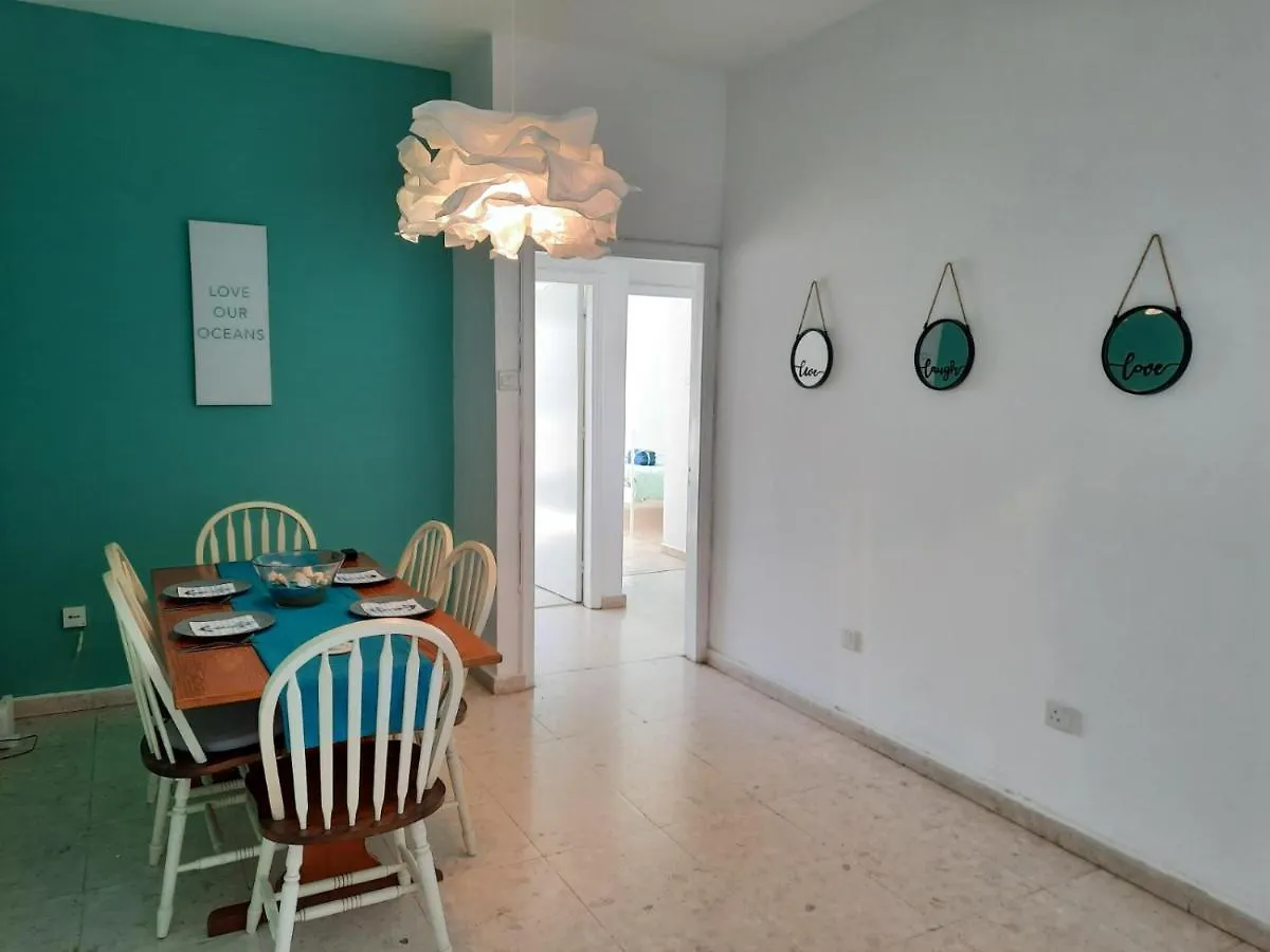 Sea-Esta Seaview Apartment, 200 Meters To The Beach Larnaca Cypr