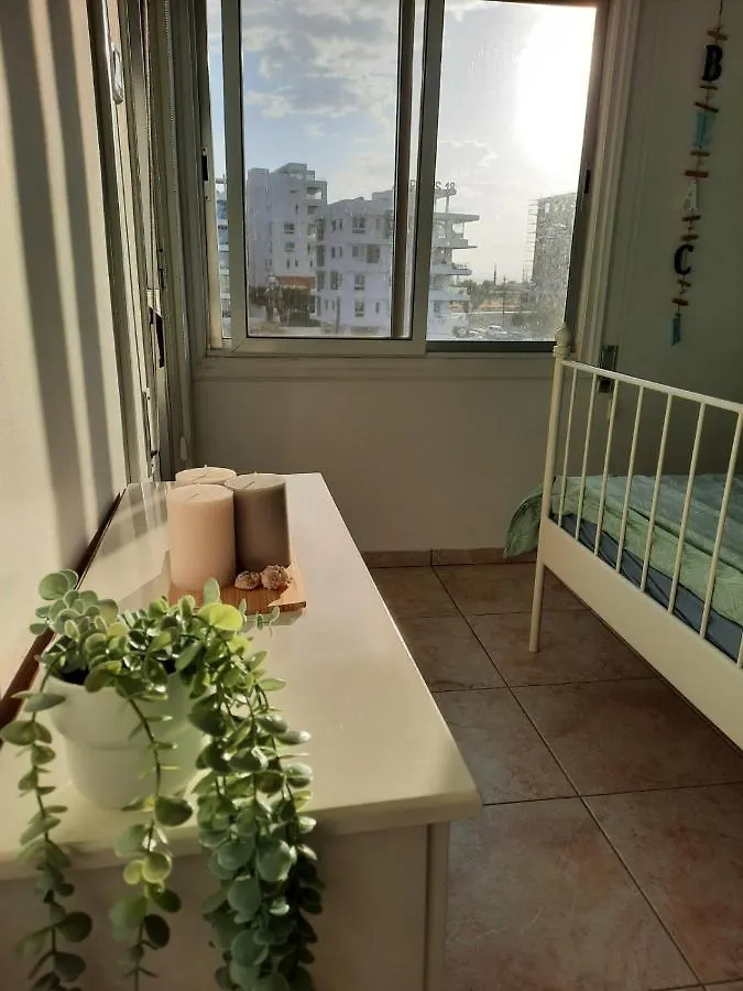 Sea-Esta Seaview Apartment, 200 Meters To The Beach Larnaca Apartment